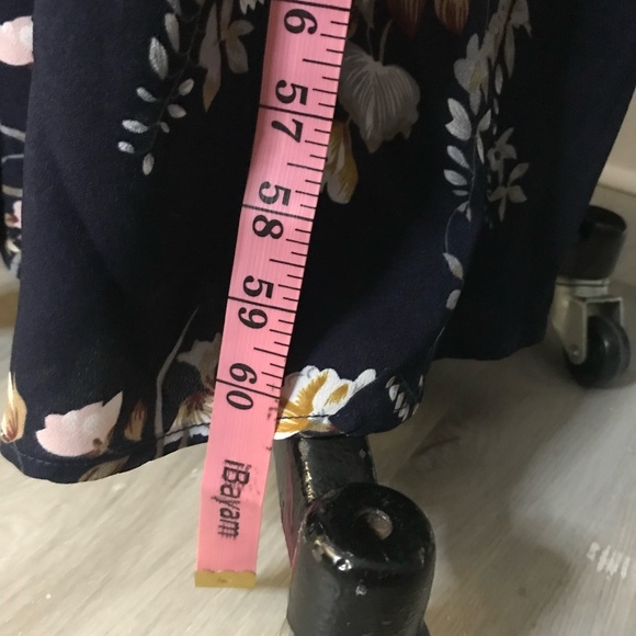 Crisscross Cut Out Front Tie Back Floral Halter Dress - Picture 14 of 16